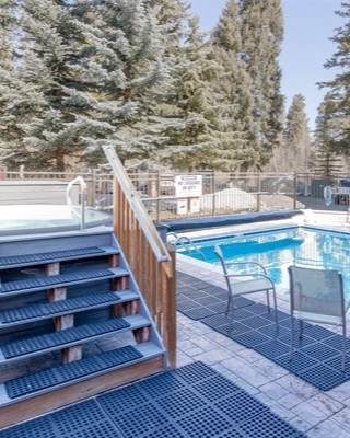 Beaver run-Pool table